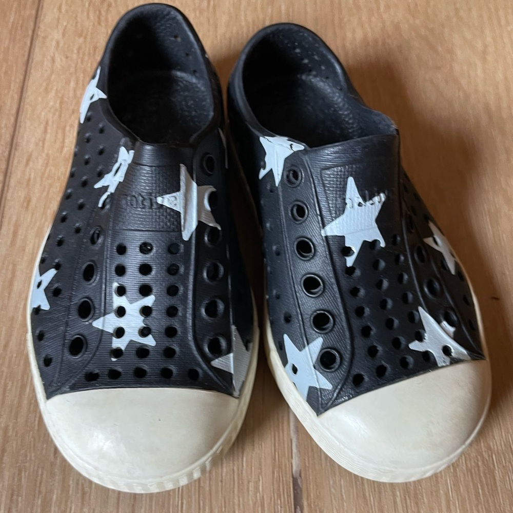 Star Pattern Native Shoes - Jefferson C7